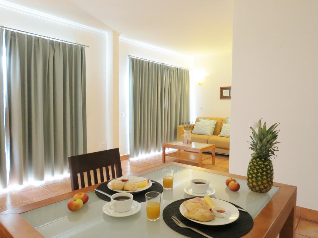 Vila Mos - Beach Resort Лагуш Екстер'єр фото